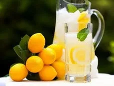 Ten Reasons You Should Drink Lemon Water Every Morning emon-juice_t