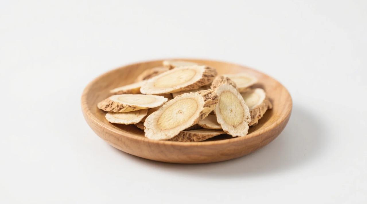 organic astragalus root slices